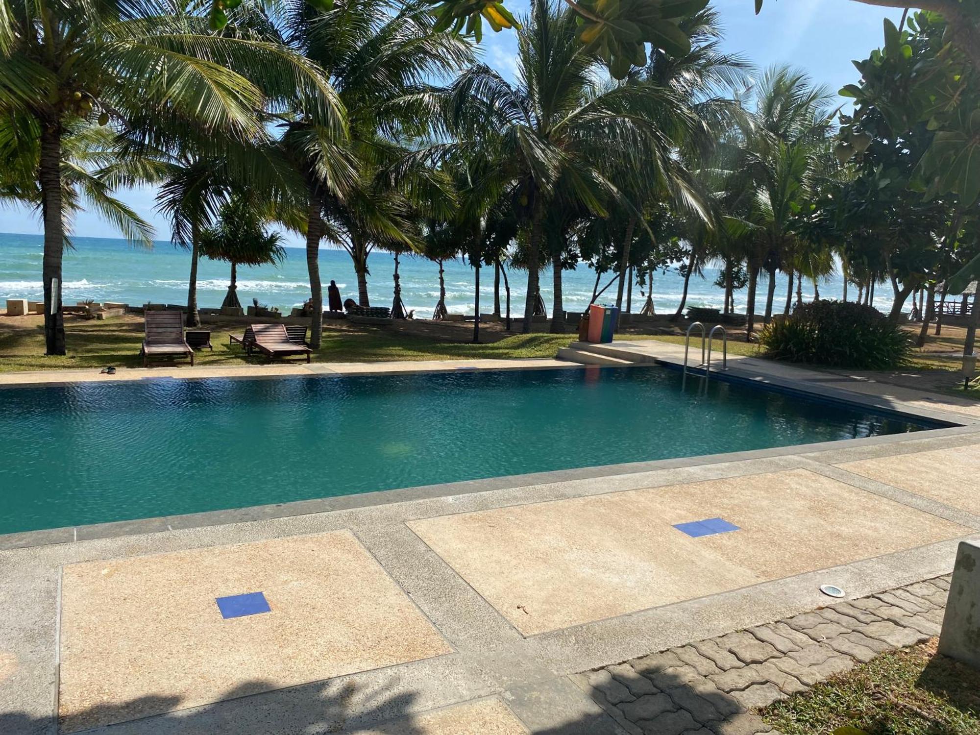 Beach Bliss Trincomalee Extérieur photo